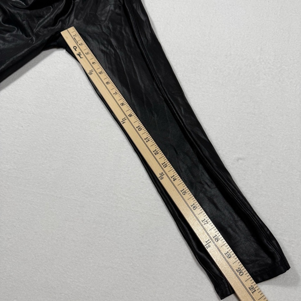 Black Spanx leggings MEDIUM faux leather‎ - Picture 4 of 10